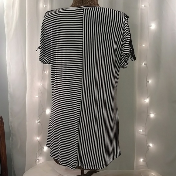 NWT Christopher & Banks top - Picture 2 of 7